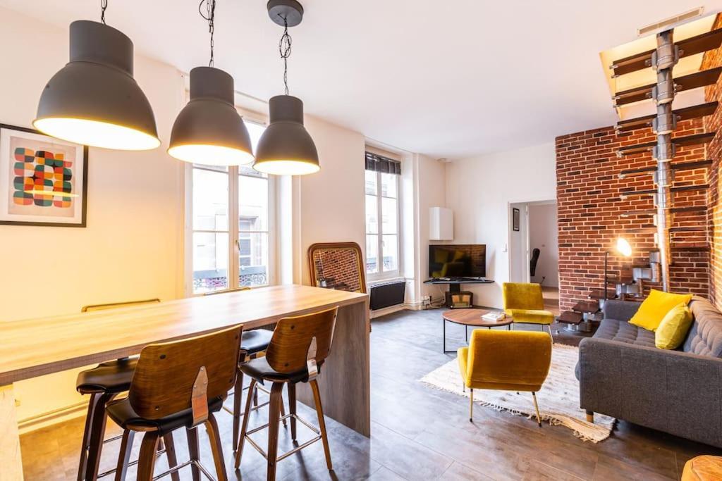 Maison, Appartement Type Triplex Atypique De Charme Сен-Бріє Екстер'єр фото